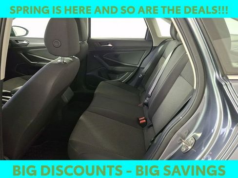 Used 2019 Volkswagen Jetta SE image 11
