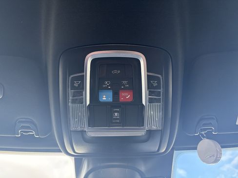 New 2026 RAM 2500 Laramie AWD/4WD image 25