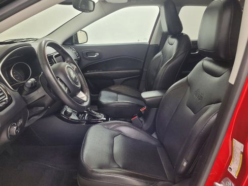 Used 2018 Jeep Compass Limited w/ Navigation Group AWD/4WD image 17