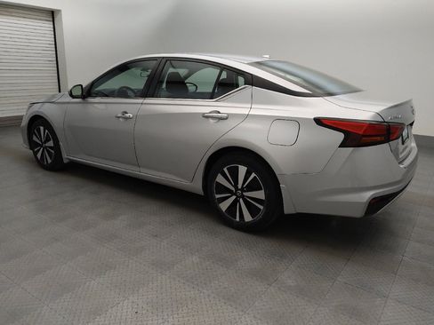 Used 2022 Nissan Altima 2.5 SV FWD image 3