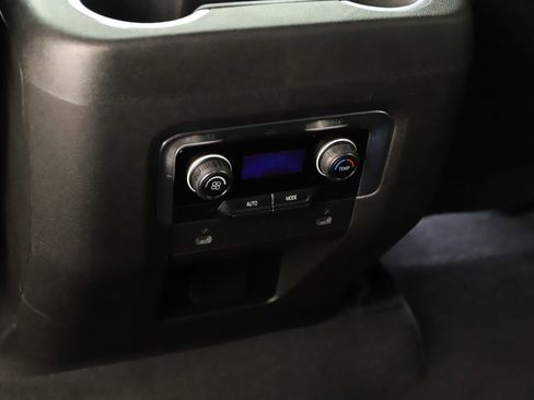 Used 2021 Chevrolet Tahoe LT AWD/4WD image 21