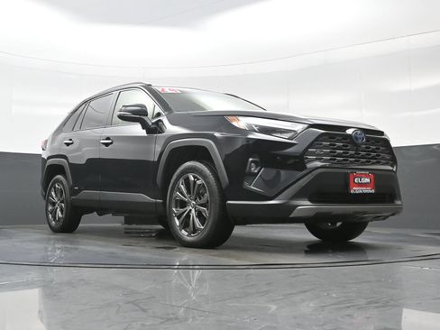 Used 2024 Toyota RAV4 Limited w/ Advanced Technology Package AWD/4WD image 27