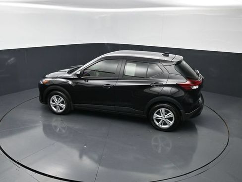 Used 2025 Nissan Kicks Play S w/ Interior Electronics Package FWD image 21