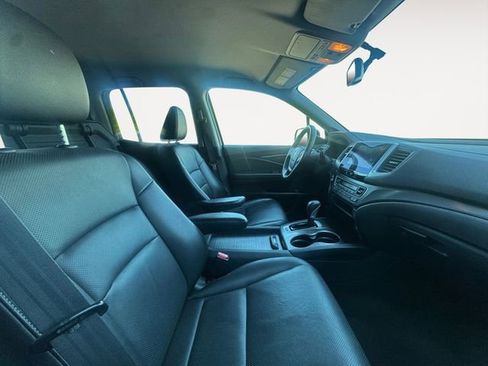 Used 2017 Honda Ridgeline RTL-T image 14