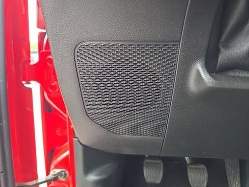 Used 2019 Jeep Wrangler Sport AWD/4WD image 15