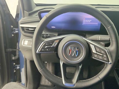 Certified 2025 Buick Enclave Preferred image 18