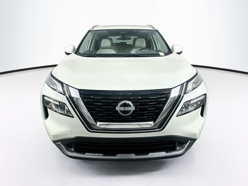 Used 2023 Nissan Rogue SL FWD image 2
