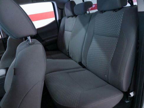 Used 2022 Toyota Tacoma SR5 RWD image 13