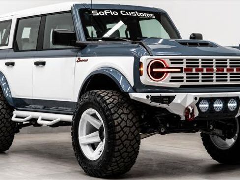 Used 2025 Ford Bronco 4-Door image 4