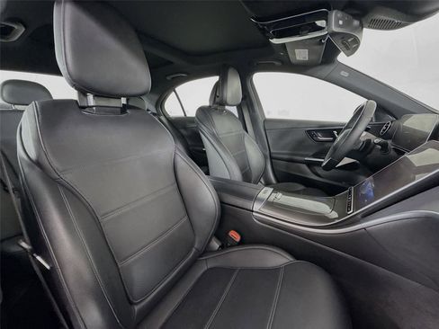 Used 2022 Mercedes-Benz C 300 Sedan image 43