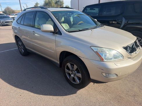 Used 2005 Lexus RX 330 AWD image 2