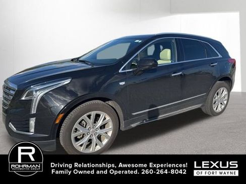 Used 2018 Cadillac XT5 AWD image 1