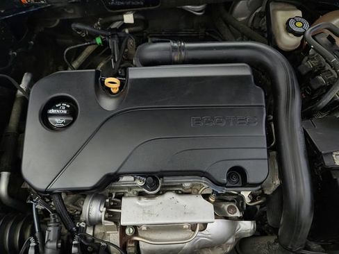 Used 2019 Chevrolet Malibu LT FWD image 34