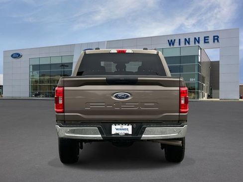 Used 2023 Ford F150 XLT image 4