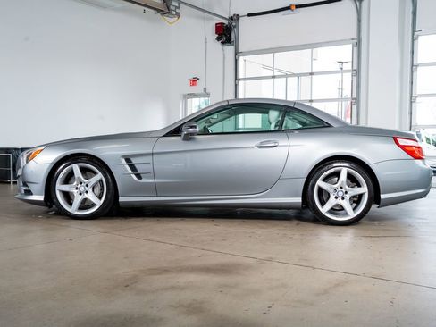 Used 2014 Mercedes-Benz SL 550 image 21
