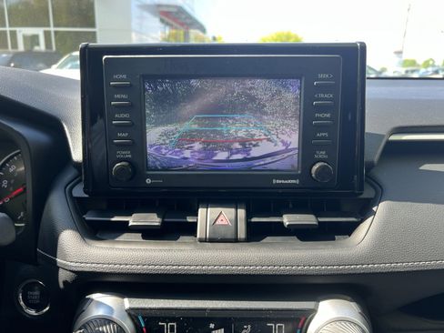 Used 2022 Toyota RAV4 XLE image 27