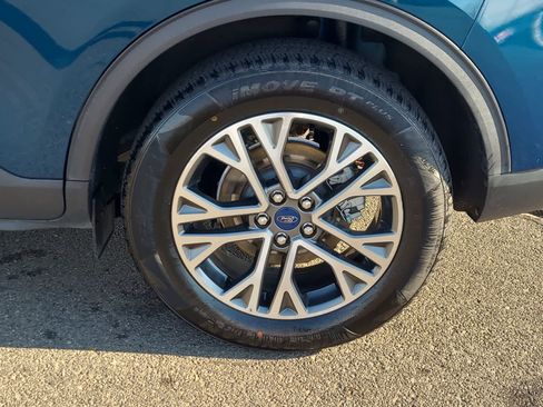 Used 2020 Ford Escape SEL image 16