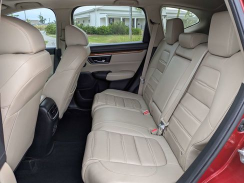 Used 2018 Honda CR-V Touring image 18