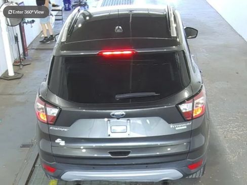 Used 2017 Ford Escape Titanium FWD image 4