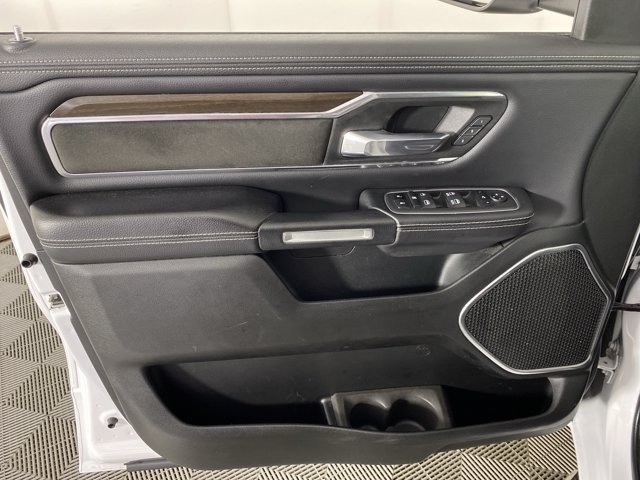 Used 2022 RAM 1500 Laramie AWD/4WD image 14