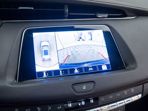 Certified 2022 Cadillac XT4 Sport image 26