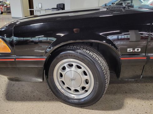 Used 1989 Ford Mustang LX RWD image 24