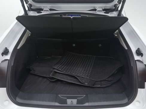 Used 2025 Toyota Prius Limited image 9