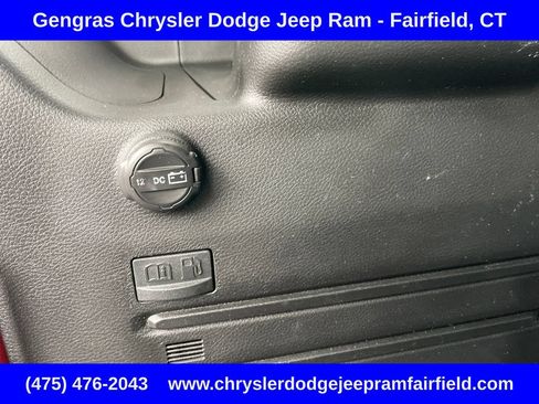 Certified 2025 Jeep Wrangler Unlimited Sahara AWD/4WD image 33