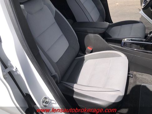 Used 2021 Chevrolet TrailBlazer LT FWD image 23