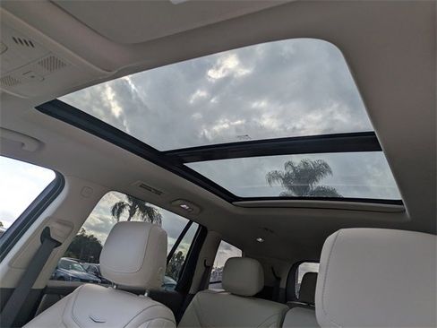 Used 2023 Cadillac XT6 Premium Luxury image 26