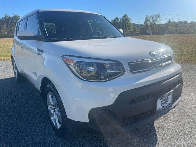 Used 2018 Kia Soul FWD image 2