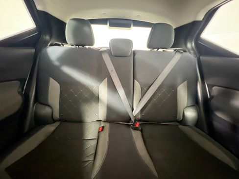 Used 2019 Nissan Kicks SV image 33