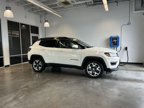 Used 2021 Jeep Compass Limited w/ Elite Interior Group image 1