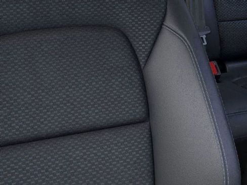 New 2025 Ford Escape SE w/ Class II Trailer Tow Package image 37