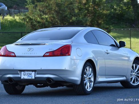 Used 2011 INFINITI G37 x Coupe w/ Premium Pkg AWD/4WD image 5