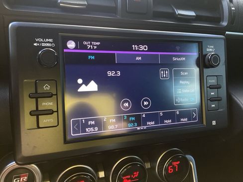 Used 2022 Toyota GR86 w/ ALL Weather Mat Package (TMS) RWD image 14