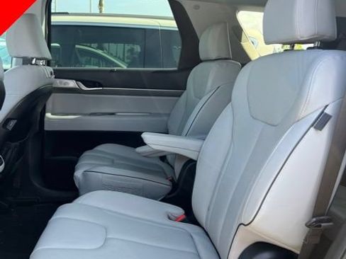 Used 2024 Hyundai Palisade SEL w/ Premium Package FWD image 8