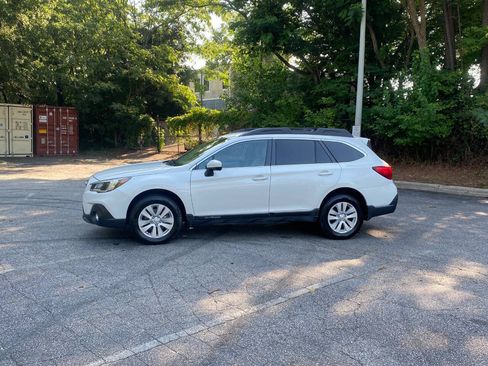 Used 2019 Subaru Outback 2.5i Premium AWD/4WD image 8