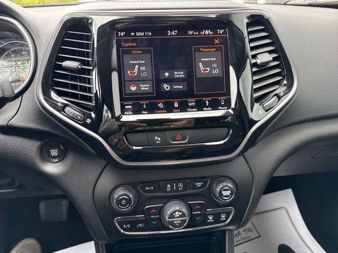 Used 2019 Jeep Cherokee Limited AWD/4WD image 33