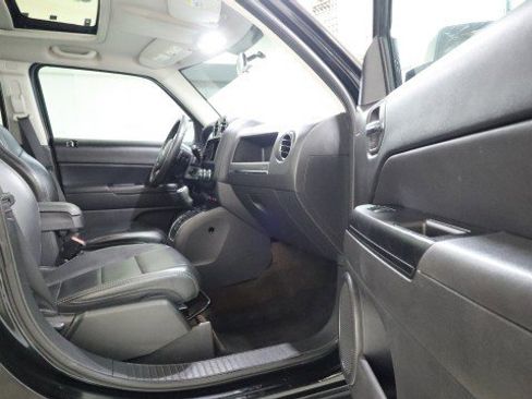 Used 2015 Jeep Patriot High Altitude image 10