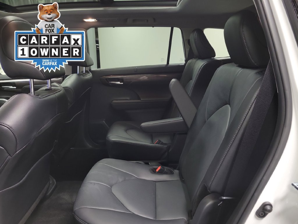 Used 2026 Toyota Highlander Platinum AWD/4WD image 30