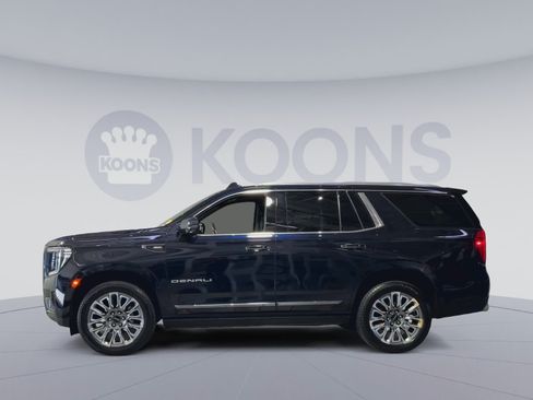 Used 2023 GMC Yukon Denali Ultimate AWD/4WD image 7