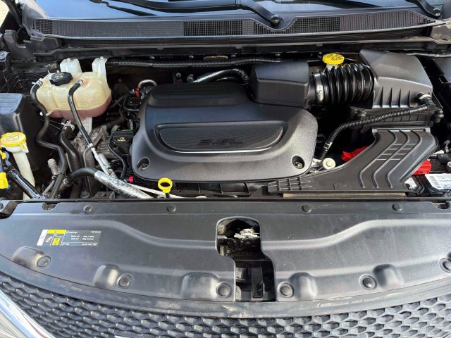 Certified 2019 Chrysler Pacifica Touring-L Plus FWD image 21