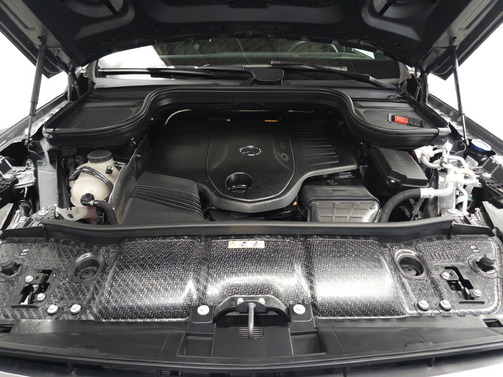 Certified 2025 Mercedes-Benz GLS 450 4MATIC image 36
