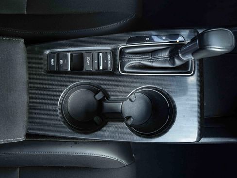 Used 2024 Honda Civic Sport image 27