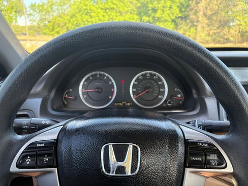 Used 2010 Honda Accord LX image 36