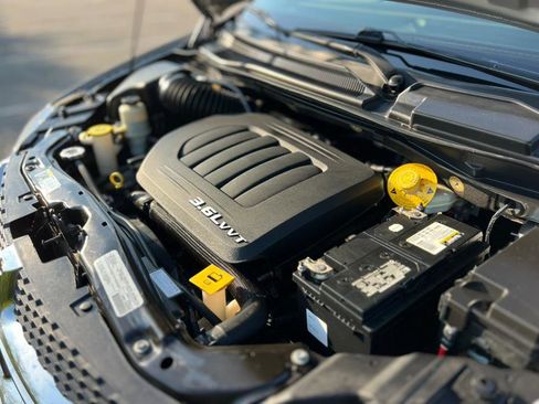 Used 2019 Dodge Grand Caravan SE image 34