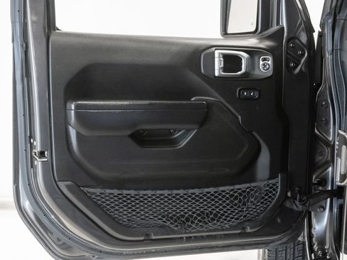 Used 2024 Jeep Wrangler Unlimited Sport AWD/4WD image 8