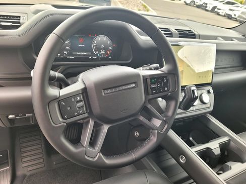 New 2026 Land Rover Defender 130 X-Dynamic SE AWD/4WD image 7