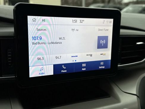 Used 2023 Ford Explorer XLT w/ Equipment Group 202A image 3